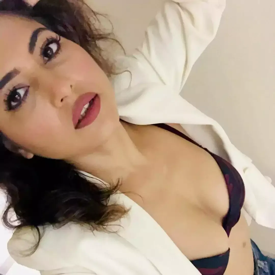 Neha Call Girl