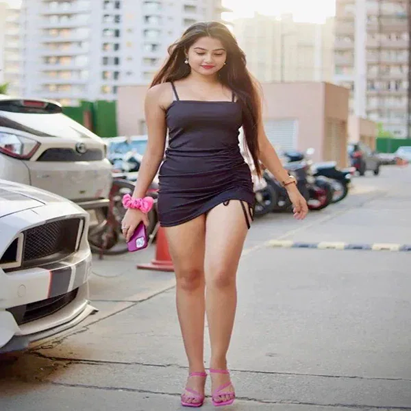 Urmika Kolkata Call Girls
