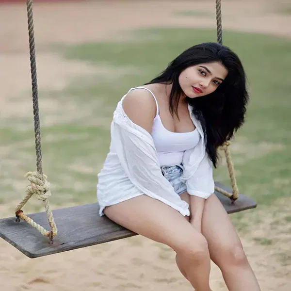 Veda Model call girls kolkata