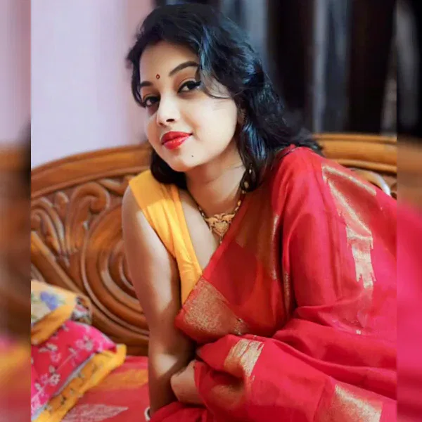 Rekha Housewife Escorts Service